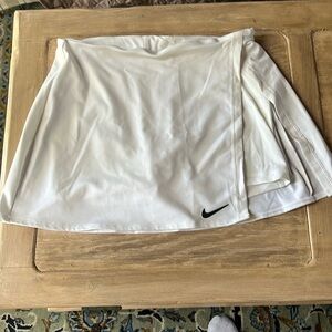 Nike Tennis Skirt excellent condition